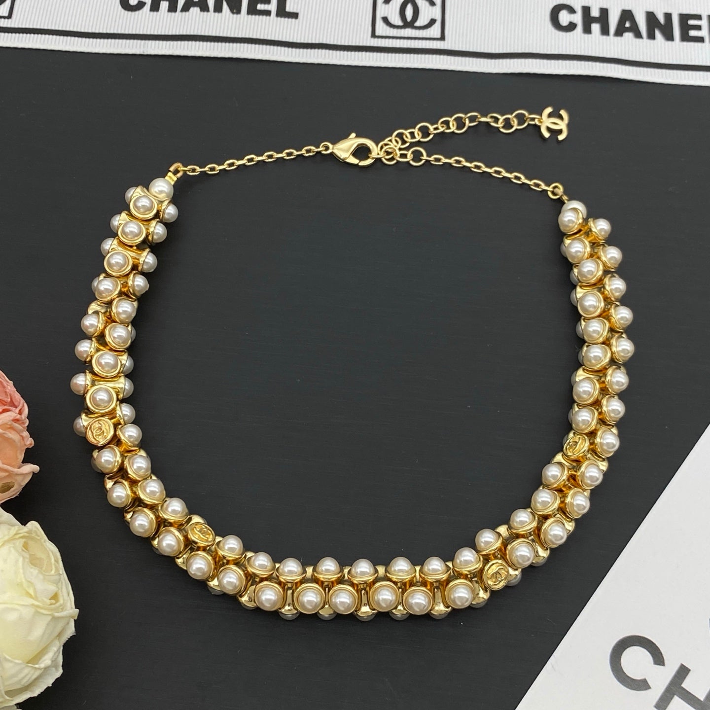 CC Vintage Pearl Choker Gold Neclace
