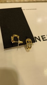 CC 2026 Hollowed-out CC Gold Teardrop Earrings
