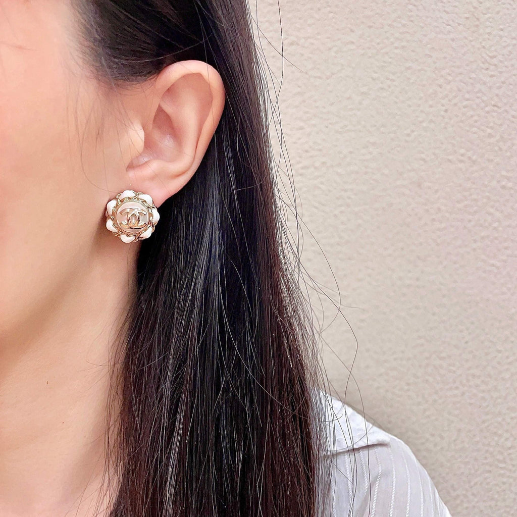 CC Pendant Double C White Pearl Gold Earrings 558642