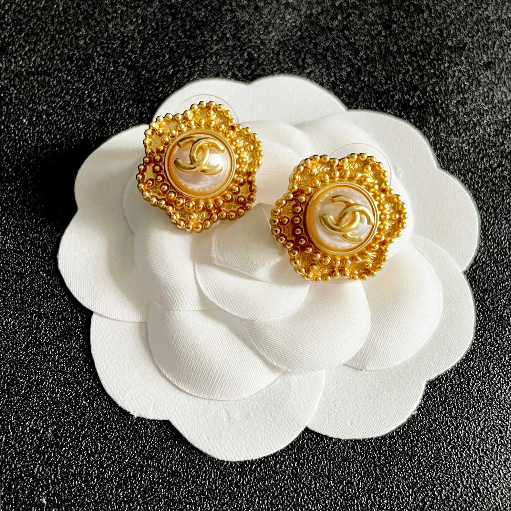 CC Flower Double C Mop Gold Earrings
