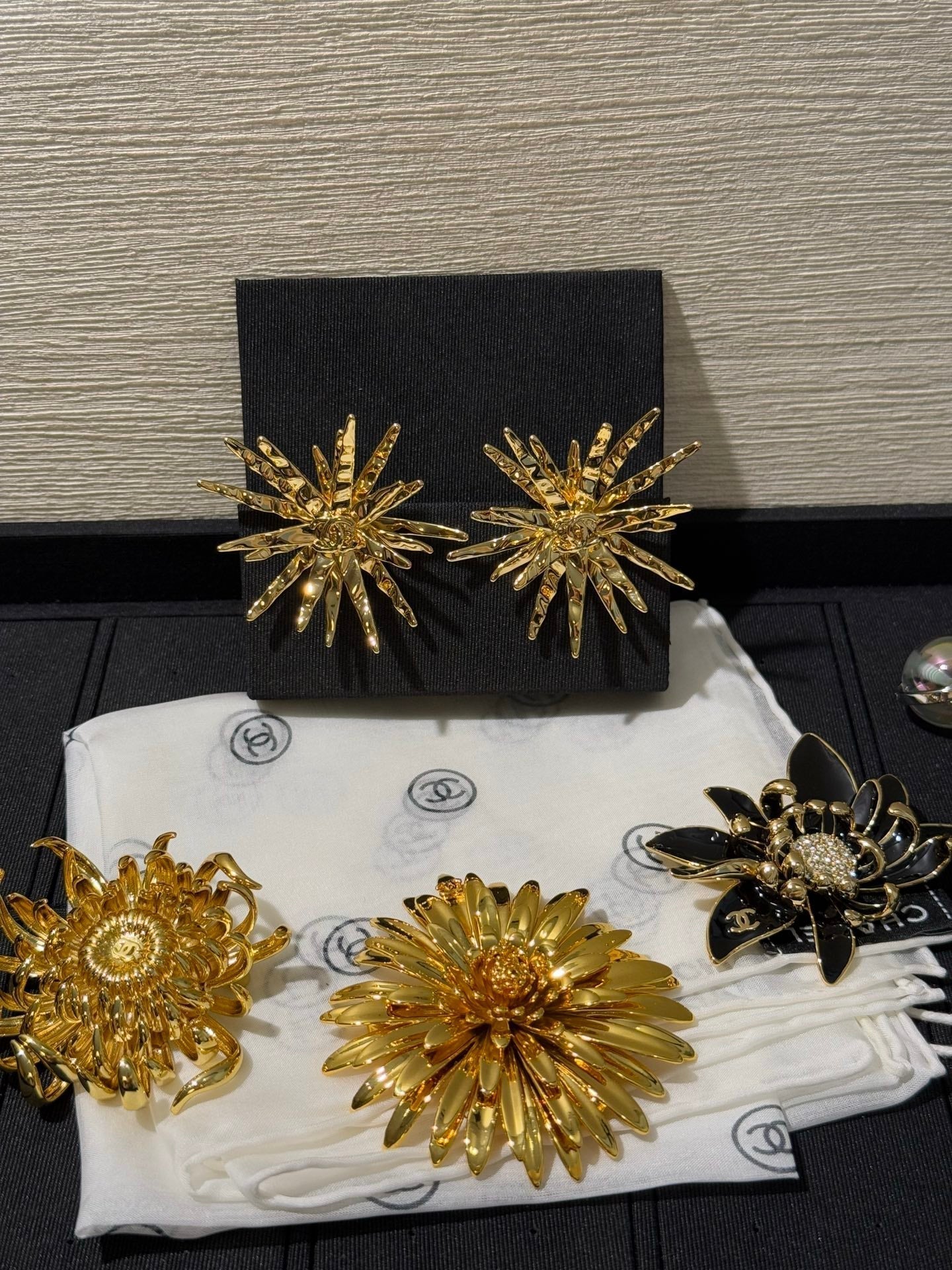 Chanel 2026 Gold Double C Firework Earrings