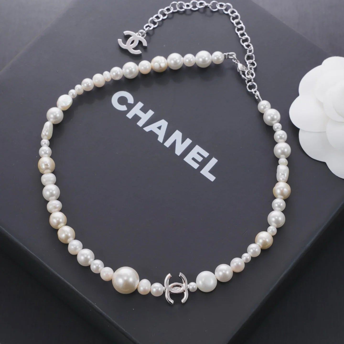 CC 2026 Freshwater Pearl Silver Double C Short Necklace Choker