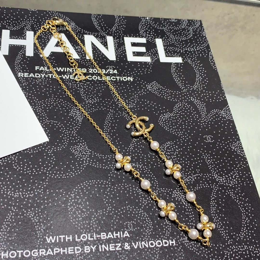 CC 2026 Gold Double C Pearl Necklace