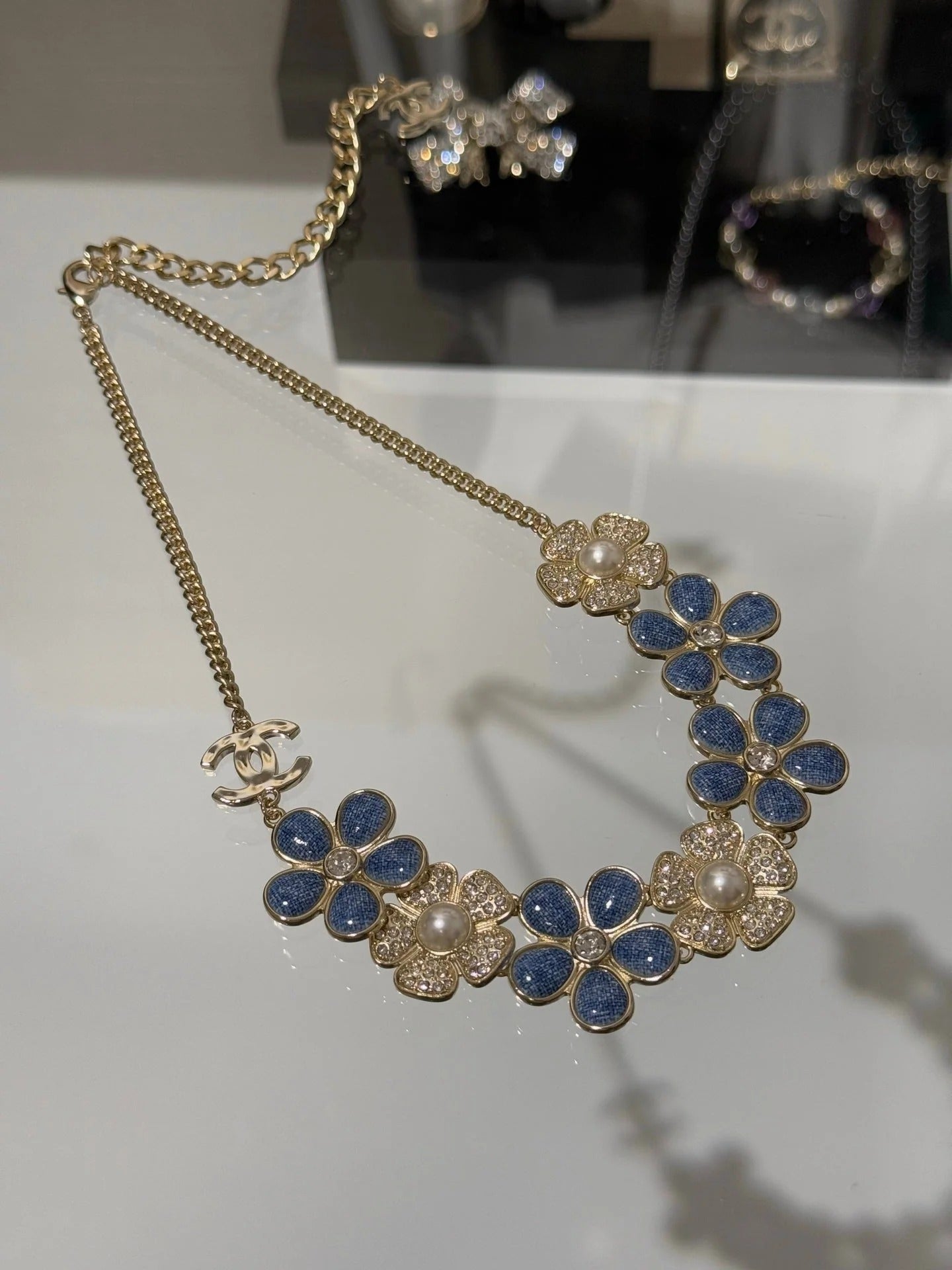 CC 2026 Denim Enamel Crystal Light Gold Double C Full Diamond Flower Pearl Necklace