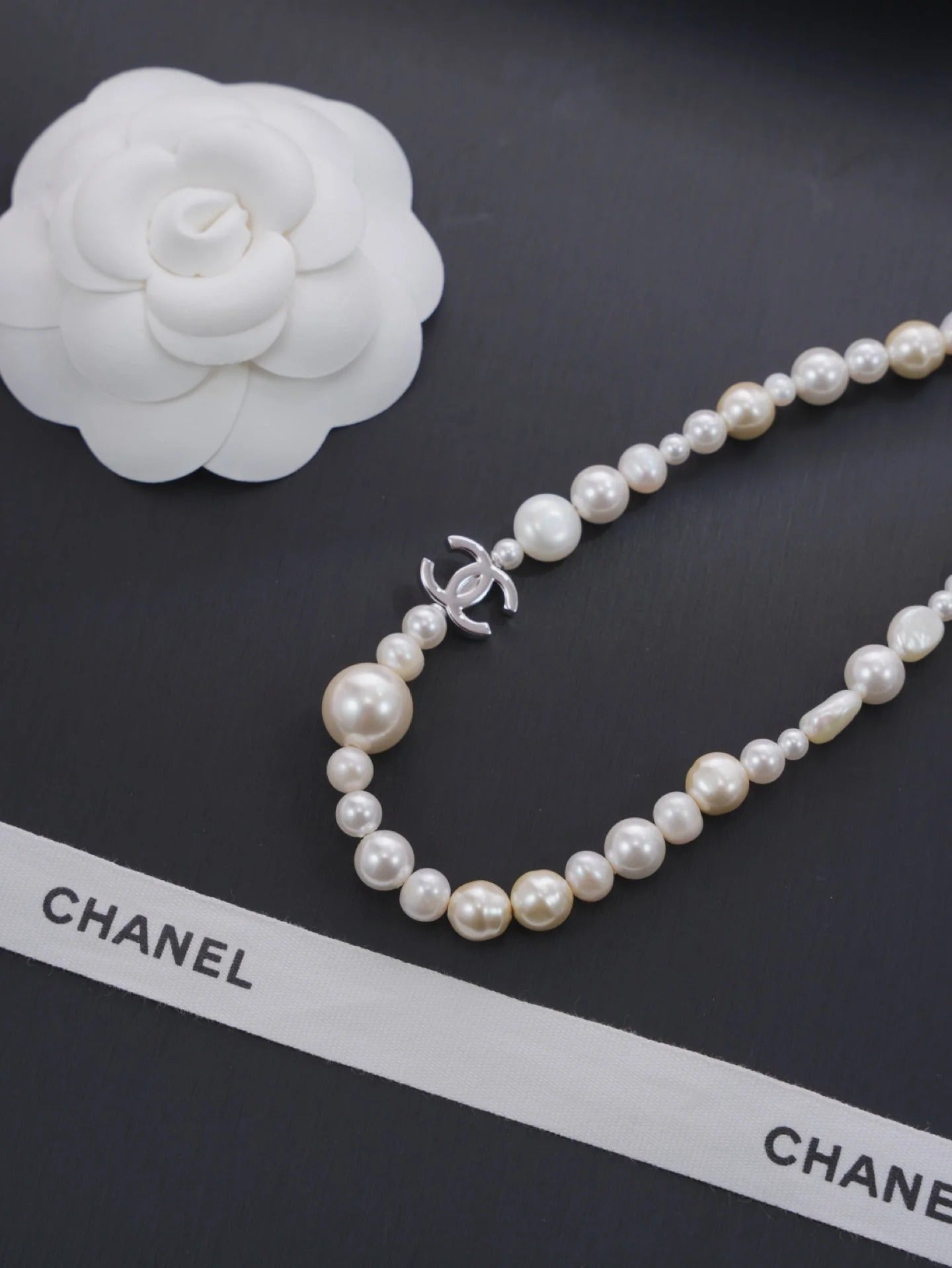 CC 2026 Freshwater Pearl Silver Double C Short Necklace Choker