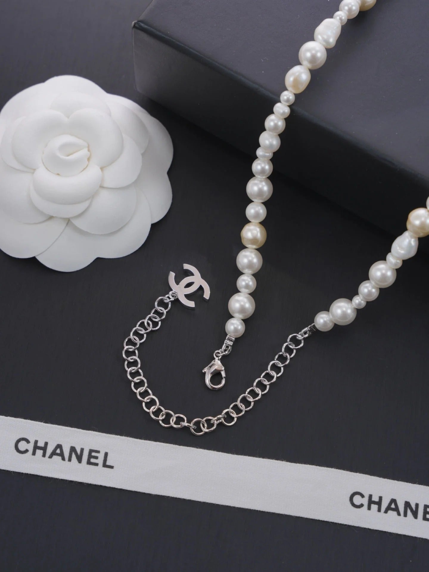 CC 2026 Freshwater Pearl Silver Double C Short Necklace Choker
